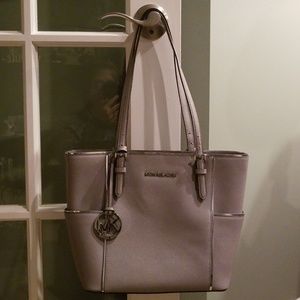 Michael Kors Jet Set Medium Leather Tote